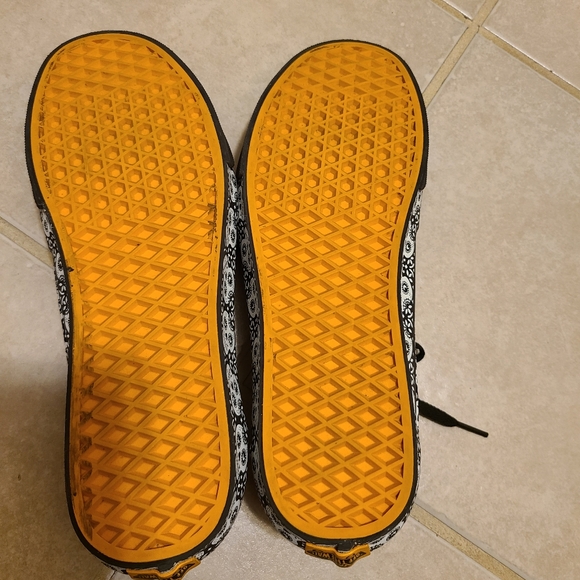 Vans Sculls limited edition shoes - Picture 6 of 7